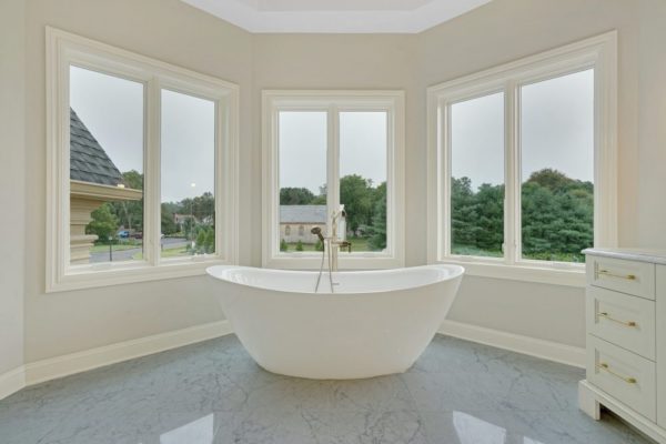 King's-Castle-Master-Bath-1